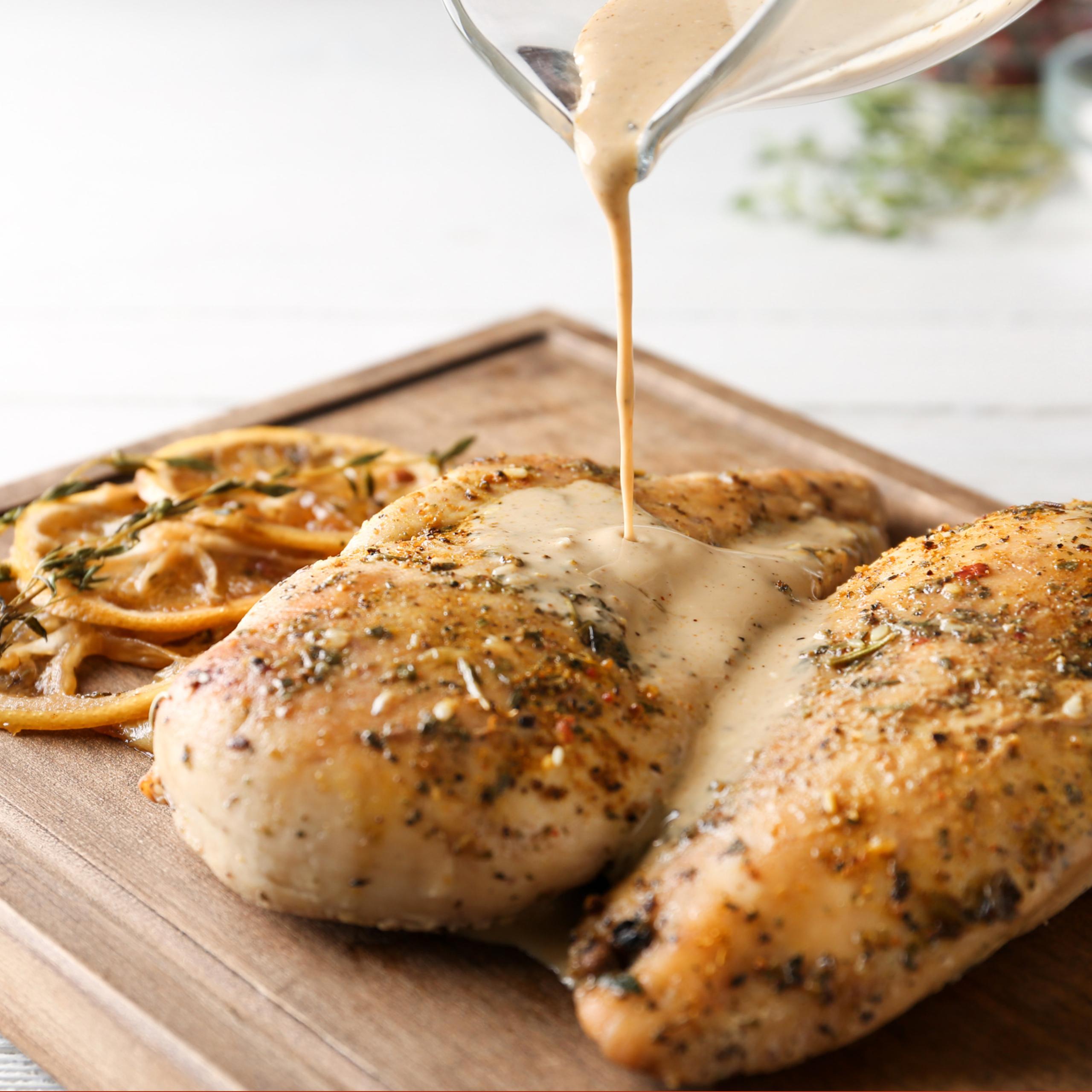 Sautee Chicken Breast with Herb Cream Sauce